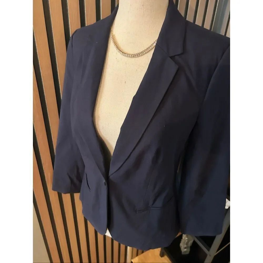 The limited blue stretch blazer size 2 NWT